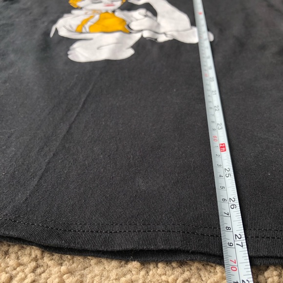 Rosie the riveter Tshirt - Picture 5 of 6